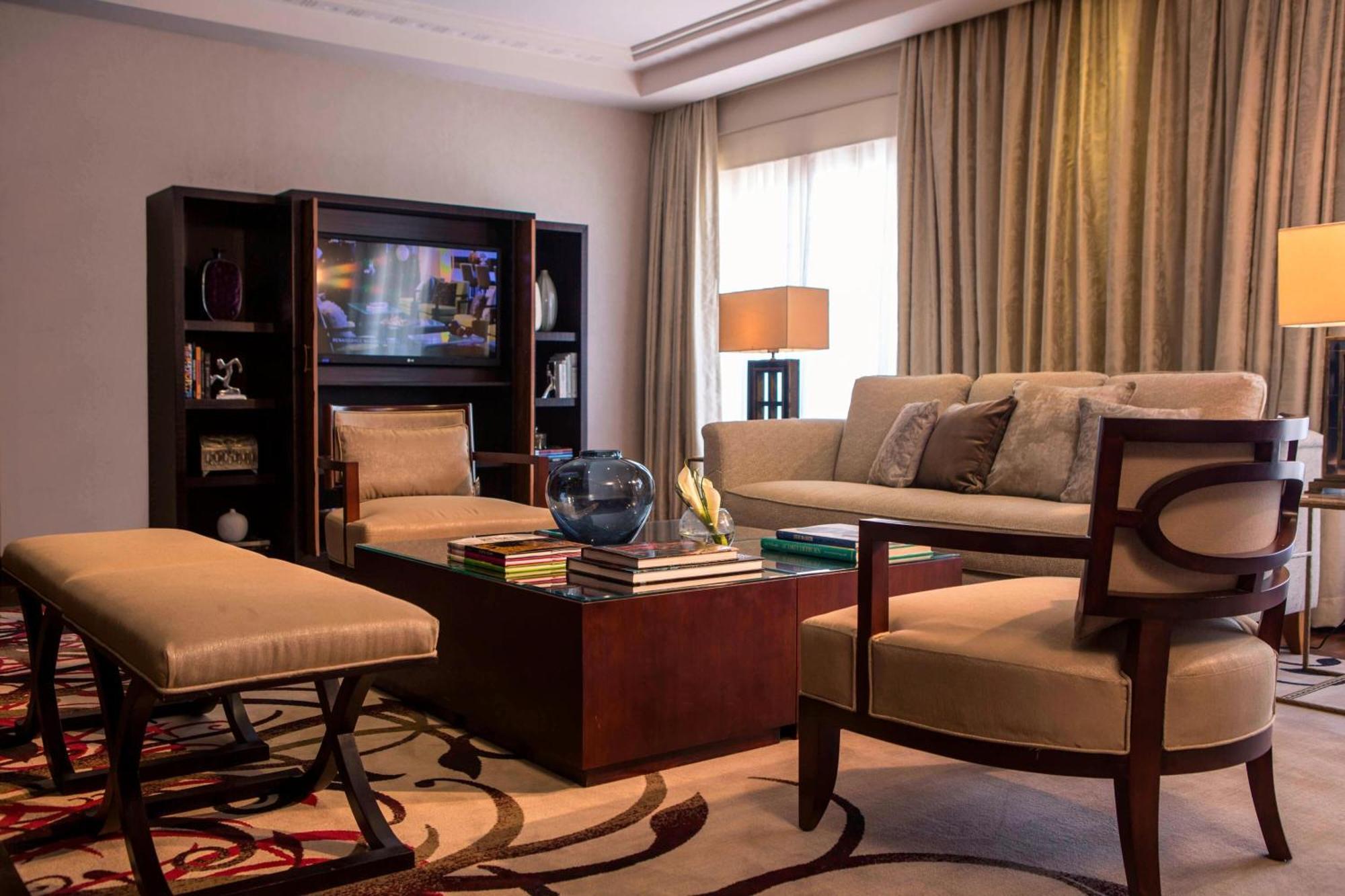 Renaissance Cairo Mirage City Hotel Exterior foto Living room